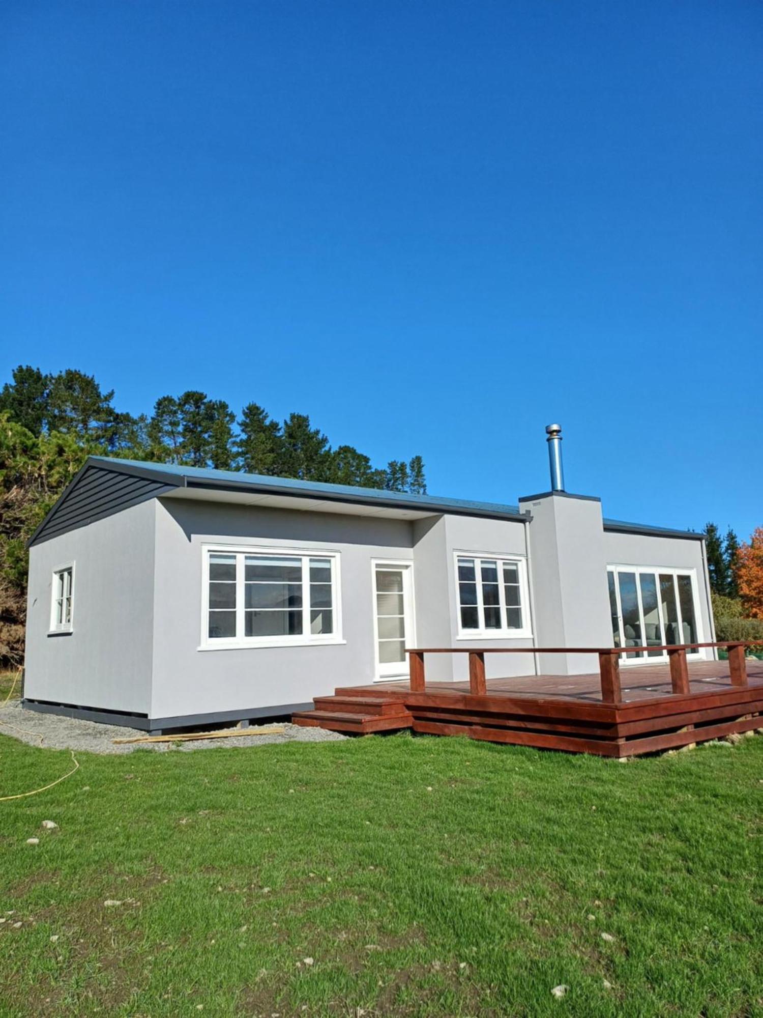 Mt Highfield Farm Cottage Waiau Exterior photo